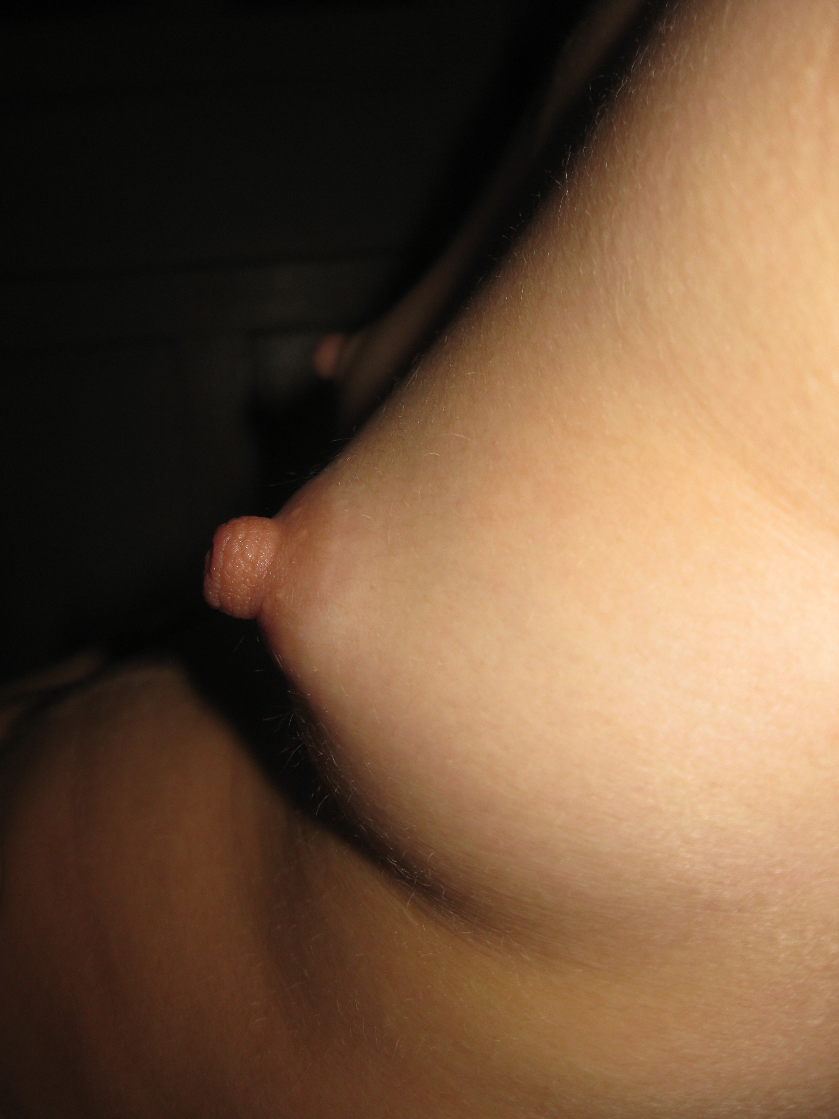 небольшие груди жены фото 39