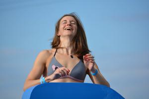 Спортсменка Настя в купальнике - фото #46