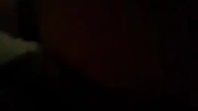 Lame a mi amiga en la oscuridad