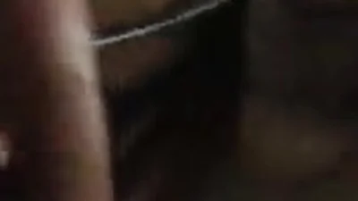 Fa dei gran pompini sbavando