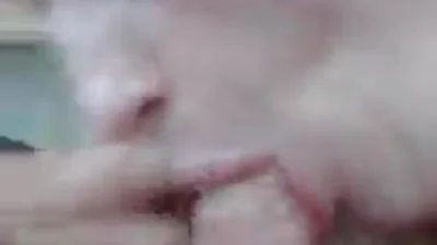 Loira Angela faz sexo com um homem caucasiano