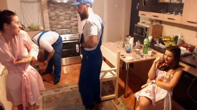 Webcam models persuaded the construction workers to have sex